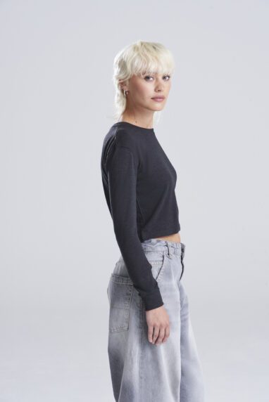 Women's Long Sleeve Cropped T.